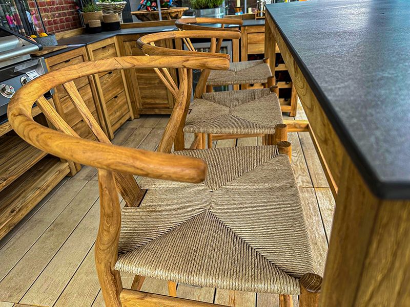 Bali bar table and stool set