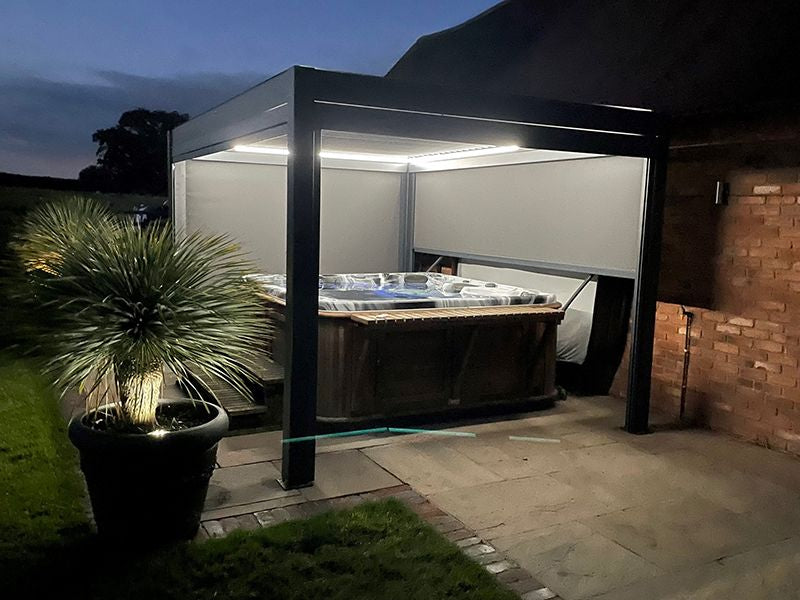 Eclipse 3 x 3 m LED motorised Bioclimatic pergola.