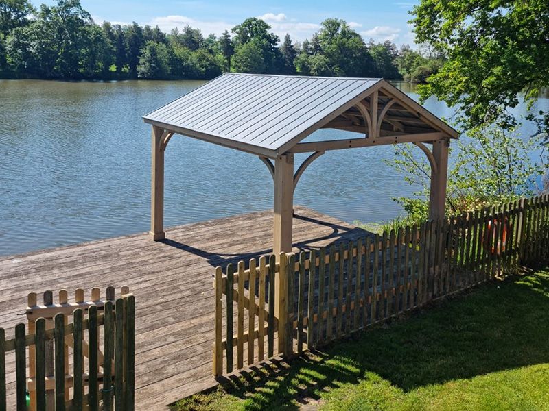 Cedar gazebo 3.66m wide x 4.28m long