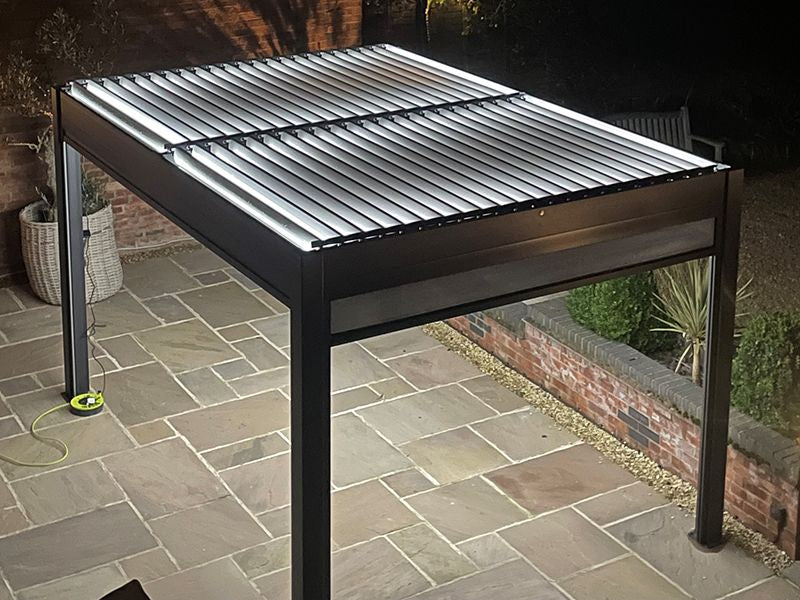 Eclipse 3 x 4 m LED motorised Bioclimatic pergola.