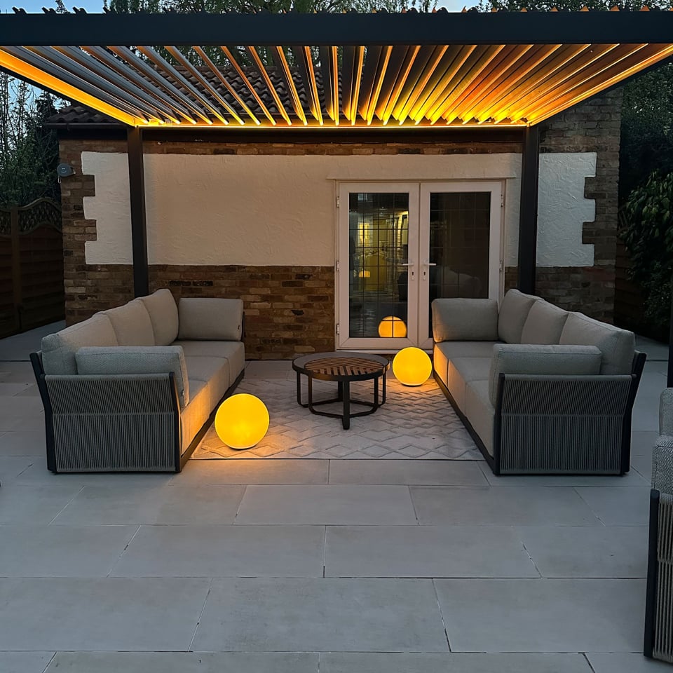 Titan Plus LED Aluminium Metal Pergola in Graphite Grey - 4.0m x 3.0m Free Standing